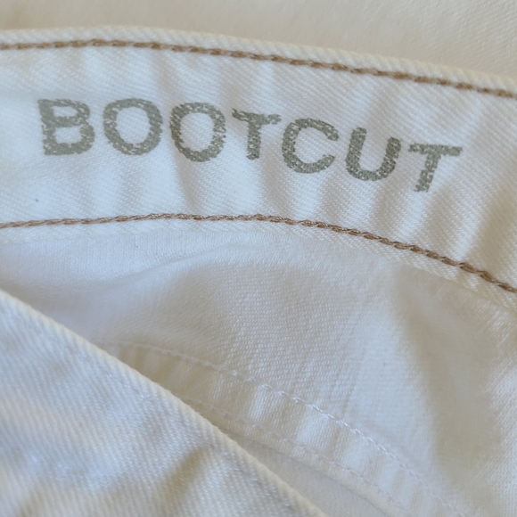 J. CREW Woman's Bootcut Jean's, Size: 29S Color: White - Picture 9 of 16